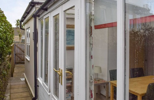 Sandown Cottage | 2 bedroom accommodation in Sandown