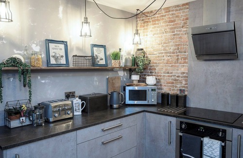 West Cliff Cottage | 2 bedroom accommodation in Whitby