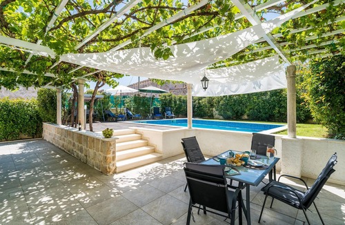 Bosanka House | 2 bedroom accommodation in Bosanka