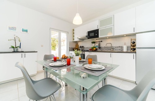 Bosanka House | 2 bedroom accommodation in Bosanka