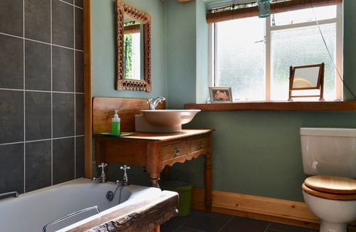 Duror Cottage | 2 bedroom accommodation in Duror, near Appin