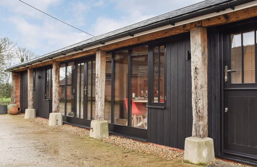 Diss Cottage | 2 bedroom accommodation in Shimpling, near Diss