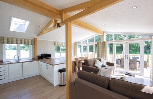 Diss Ski Chalet | 2 bedroom accommodation in Horham, Eye