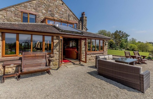 Endon Cottage | 2 bedroom accommodation in Leek