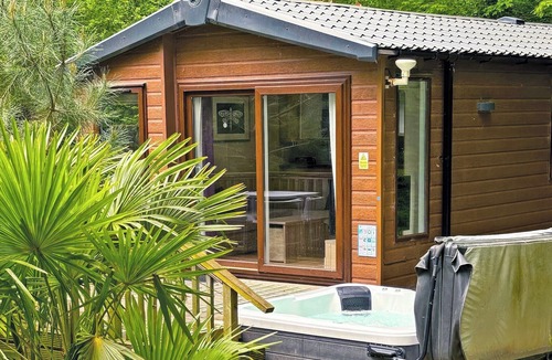 Caerwys Ski Chalet | 2 bedroom accommodation in Caerwys, Flintshire