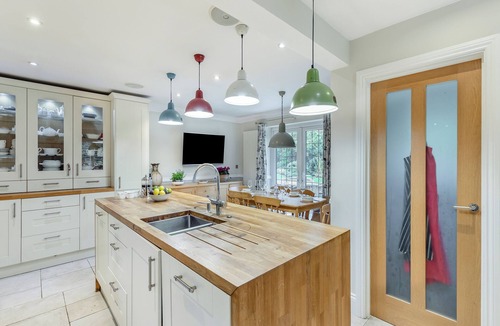 Wooburn Moor Cottage | 2 bedroom accommodation in Penn