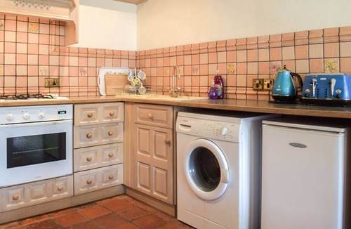 Muxton Cottage | 2 bedroom accommodation in Telford
