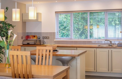 Carnon Downs Cottage | 2 bedroom accommodation in Carnon Downs, near Truro