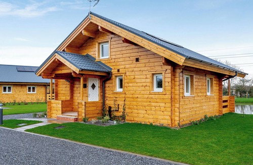 York Ski Chalet | 2 bedroom accommodation in York