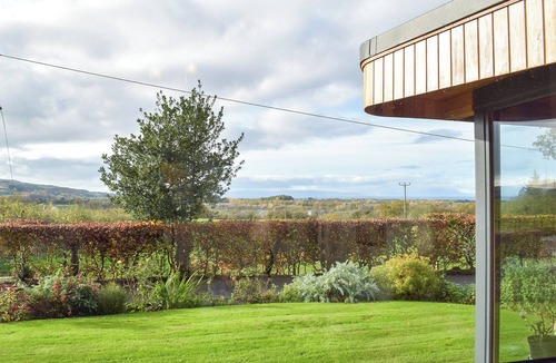 Ayr Cottage | 2 bedroom accommodation in Ayr