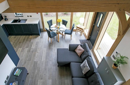 Annbank Ski Chalet | 2 bedroom accommodation in Annbank, Ayr