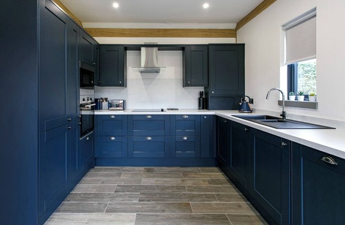 Annbank Ski Chalet | 2 bedroom accommodation in Annbank, Ayr