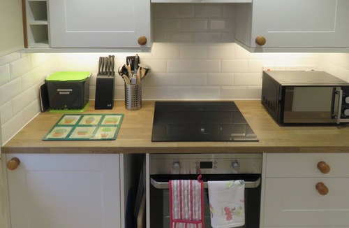 Frome Cottage | 2 bedroom accommodation in Spring Gardens, Frome