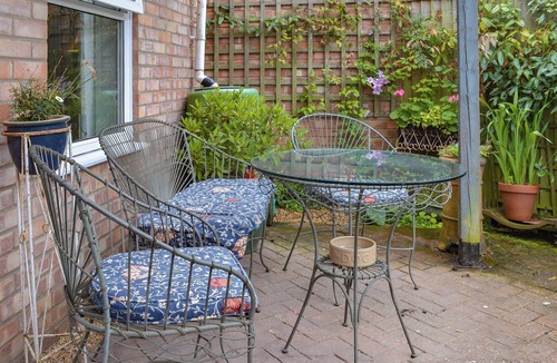 Holt Cottage | 2 bedroom accommodation in Holt