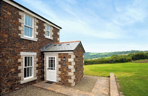 Par Cottage | 2 bedroom accommodation in Penpillick, Nr Fowey