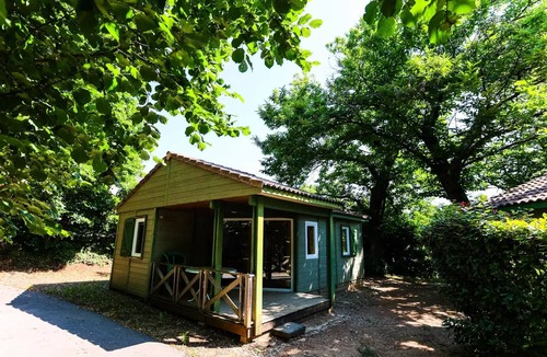 Ribes Ski Chalet | 2-bedroom air-conditioned Chalet Rêve sleeps 5