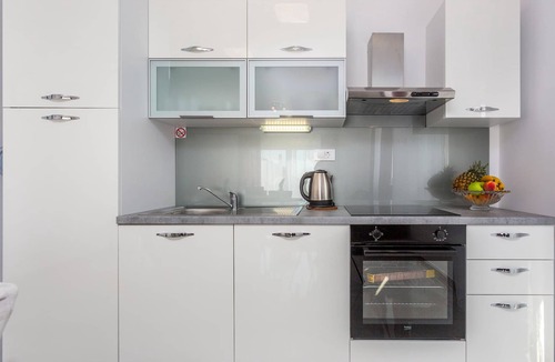 Sarsoni Apartment | 2 bedroom amazing apartment in Mladenici