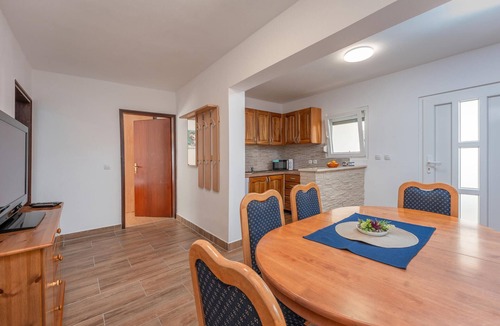 Zdrelac Apartment | 2 bedroom amazing apartment in Zdrelac