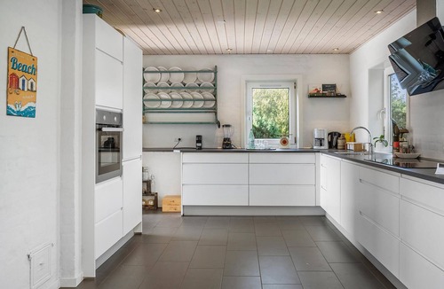 Thyholm House | 2 bedroom amazing home in Thyholm