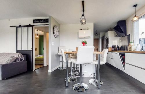 Parigne House | 2 bedroom amazing home in Parigné
