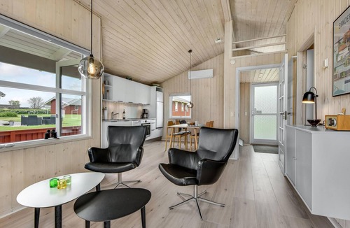 Mommark Strand House | 2 bedroom amazing home in Sydals