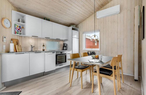 Mommark Strand House | 2 bedroom amazing home in Sydals