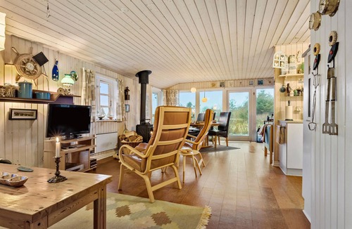 Ertebølle House | 2 bedroom amazing home in Farsø