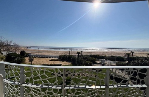 La Tranche-sur-Mer Apartment | 2-bedroom apartment, balcony, heated pool, beach access, pets allowed, parking