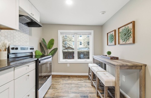 East Stroudsburg Apartment | 2-bedroom apartment above coffee shop in the heart of downtown East Stroudsburg.