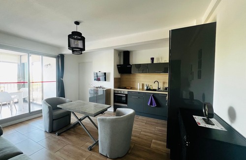 Plage d'Argeles Apartment | 2-Bedroom Apartment in Argelès-sur-Mer with Parking and Air Conditioning