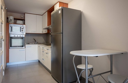 Torredembarra Apartment | 2-Bedroom Apartment with Pool and Parking 250m from the Beach