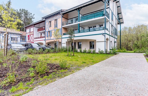 Sanguinet Apartment | 2-Bedroom Apartment 4 Guests, Terrace, Parking, Near Center