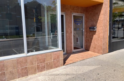 Oshawa Apartment | 2 BEDROOM APARTMENT, bright and peacefull for a pleasant stay.