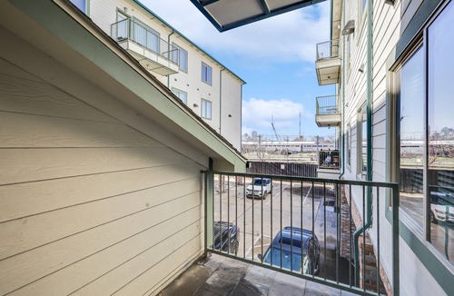 South Dallas - Fair Park Condo | 2 Bedroom Apartment Close to Downtown & Baylor Hospital