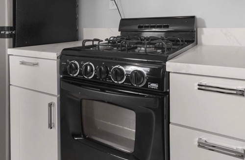Collegetown Apartment | 2-bedroom apartment close to downtown and Collegetown