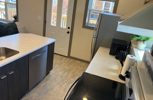 Marshall Apartment | 2 Bedroom Apartment - Downtown