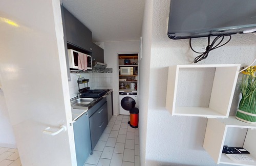 Frontignan Apartment | 2-bedroom apartment with terrace and parking in Frontignan Beach