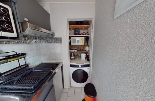 Frontignan Apartment | 2-bedroom apartment with terrace and parking in Frontignan Beach