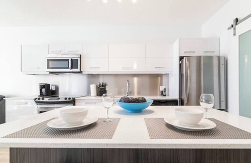 Saskatoon Downtown Apartment | 2-bedroom apartment in serene Saskatoon with cool AC and complimentary gym