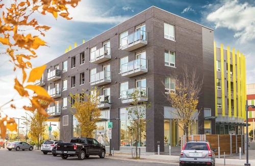 Saskatoon Downtown Apartment | 2-bedroom apartment in serene Saskatoon with cool AC and complimentary gym