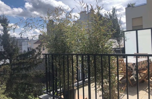 Bagnolet Apartment | 2 Bedroom Apartment in Montreuil