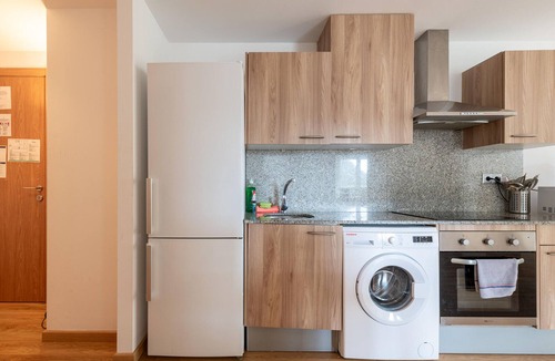 Arinsal Apartment | 2-bedroom apartment in Arinsal with parking, 4 guests.