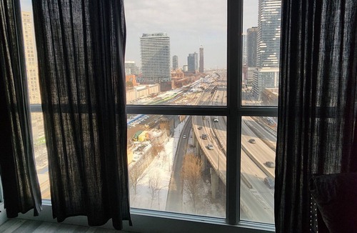 St. Lawrence Apartment | 2-bedroom apartment in amazing Toronto with cool AC breeze