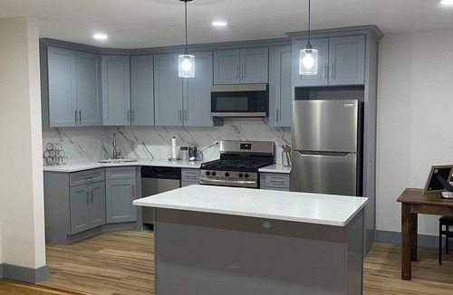 Wakefield Apartment | 2-bedroom apartment in cool Bronx with refreshing AC