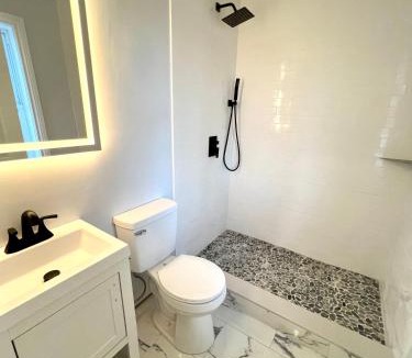 Norwalk Apartment | 2 Bedroom Apartment in SONO!