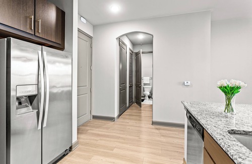 Loring Heights Apartment | 2-bedroom apartment in Midtown Atlanta Rooftop & Pool