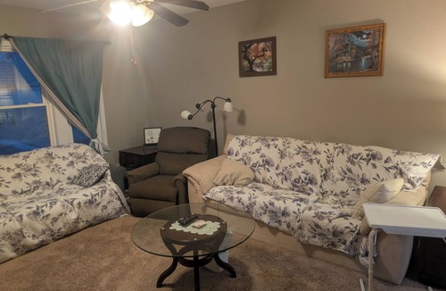 Blasdell Apartment | 2-bedroom apartment in pleasant Blasdell with AC for relaxing stays.