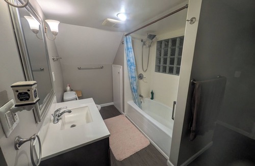 Blasdell Apartment | 2-bedroom apartment in pleasant Blasdell with AC for relaxing stays.