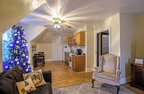 Fairmont Apartment | 2-bedroom apartment in Convenient Downtown Location