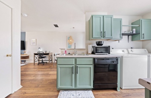 Killeen Apartment | 2-bedroom apartment in delightful Killeen with WiFi, AC